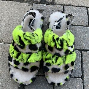 UGG fluffy sandals